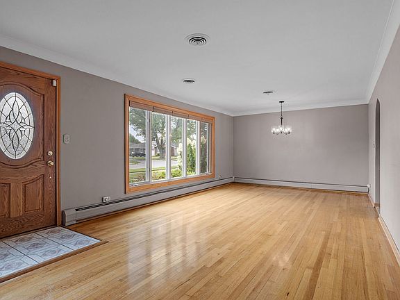 2nd image of 9628 S Knox Ave