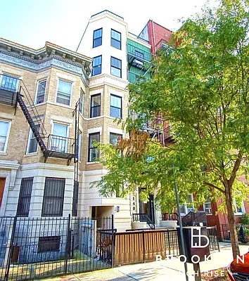 Rented by Brooklyn High Rise LLC | media 10