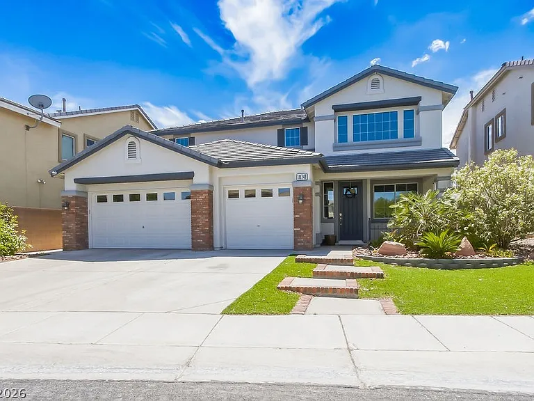 10741 Elk Lake Dr — Photo 2