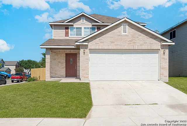 102 Mallow Grv — Photo 1