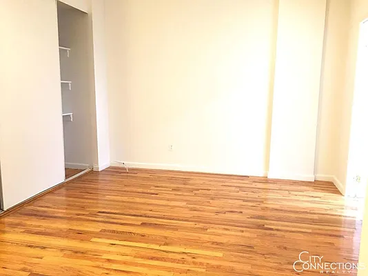 Rented by City Connections Realty | media 10