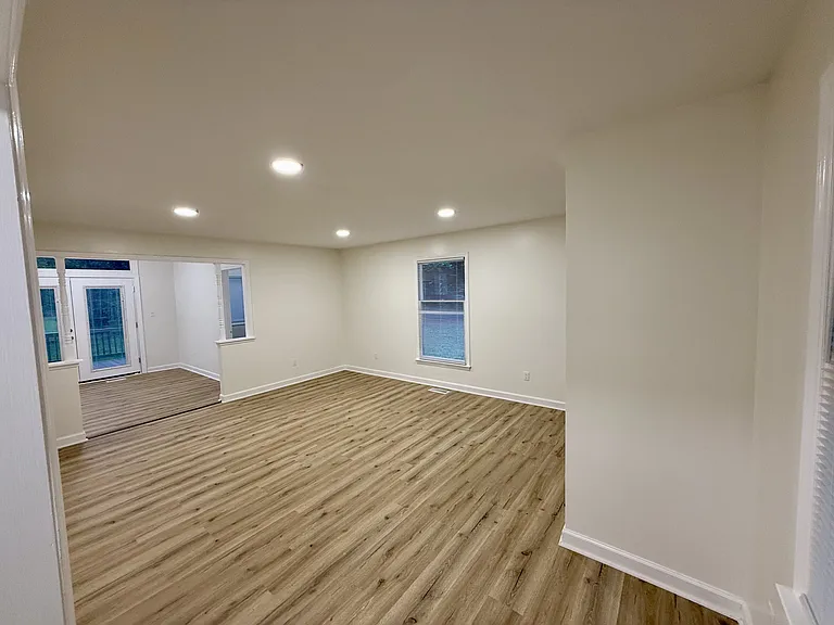 140 White Oak Cir — Photo 4
