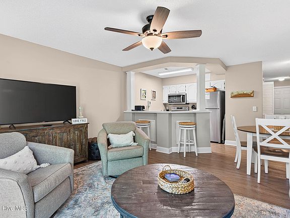 4th image of 908 Resort Circle Unit 106