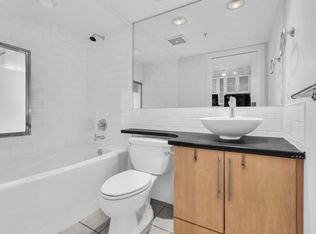 1225 Richards St #1703, Vancouver, BC V6B 1E6