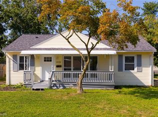 13726 Leroy Ave, Cleveland, OH 44135