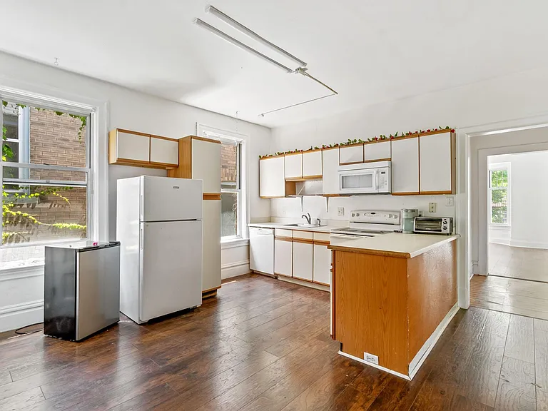 1615 Denniston St #2 — Photo 5