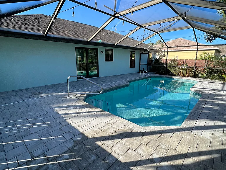 8365 Bahamas Rd — Photo 29