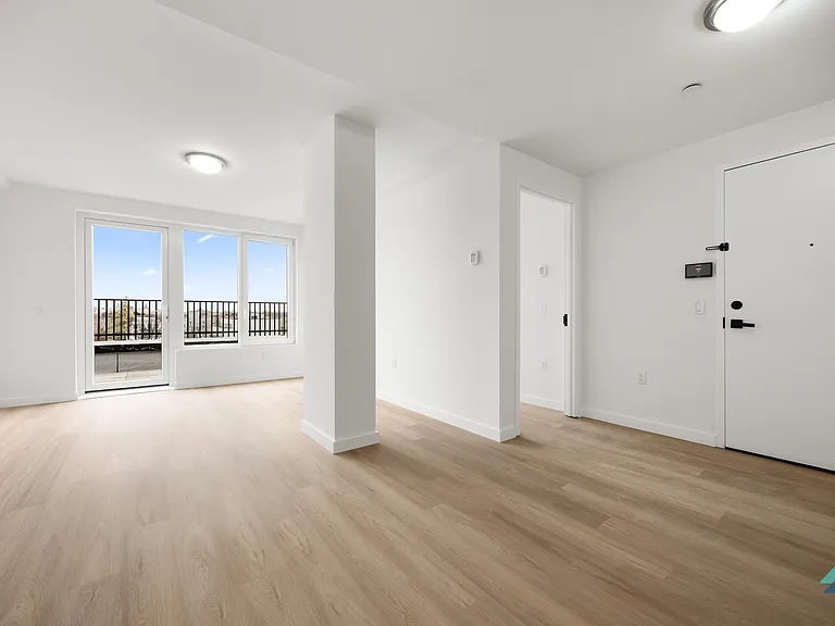 3510 Glenwood Rd #7G — Photo 4
