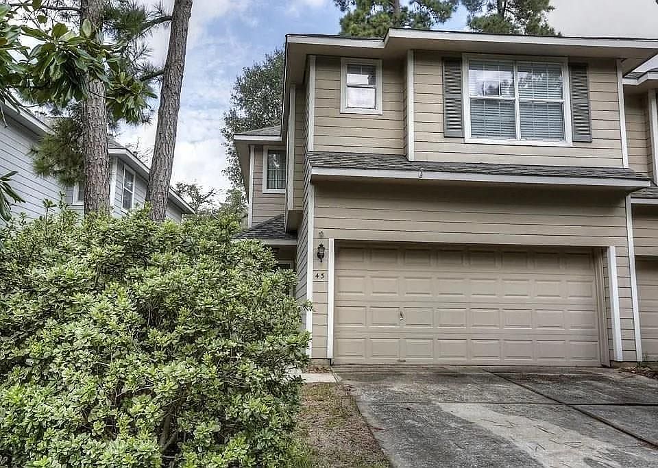 1st image of 43 Blue Creek Pl