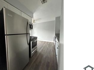 1124 Helm Ave #E, Clovis, CA 93612