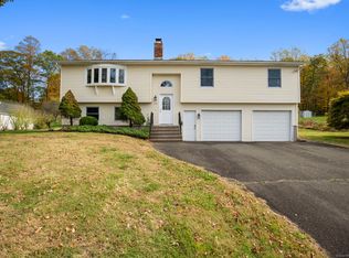 294 Turkey Roost Rd, Monroe, CT 06468