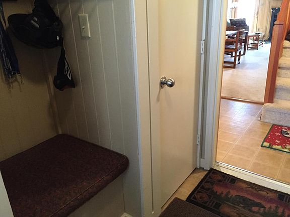 3rd image of 69 Snowshoe Dr