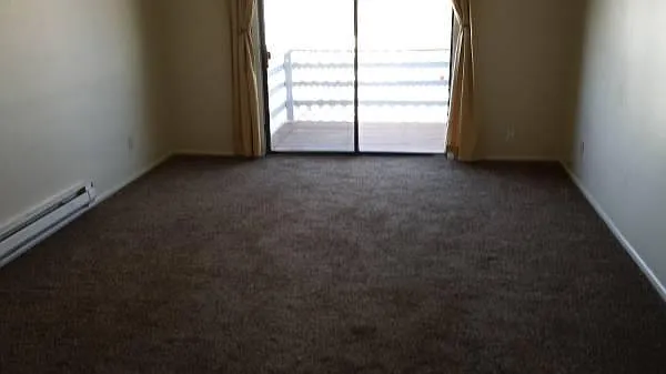 2 bed, 840 sqft, $950 — Photo 3