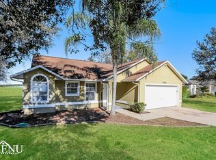 37003 Sandy Ln, Grand Island, FL 32735