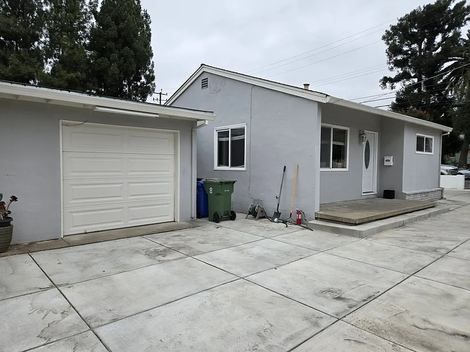 41239 Roberts Ave