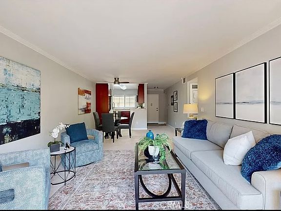 2nd image of 5545 Canoga Ave #1