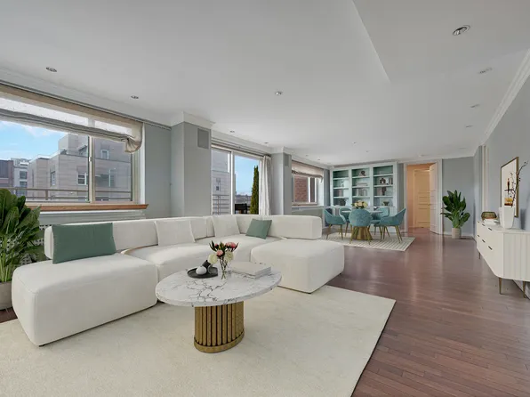 201 East 80th Street image 2 of 20