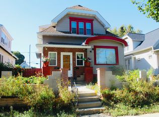 3157 S 10th St, Milwaukee, WI 53215