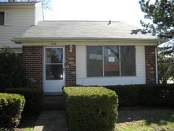 1st image of 109 Williamsburg Ln