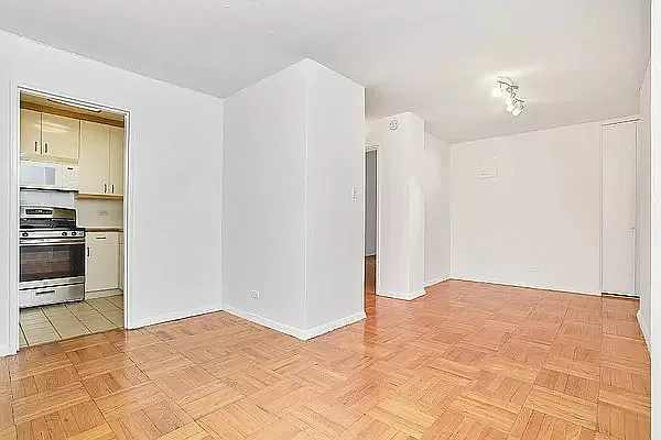 Rented by Living New York | media 20