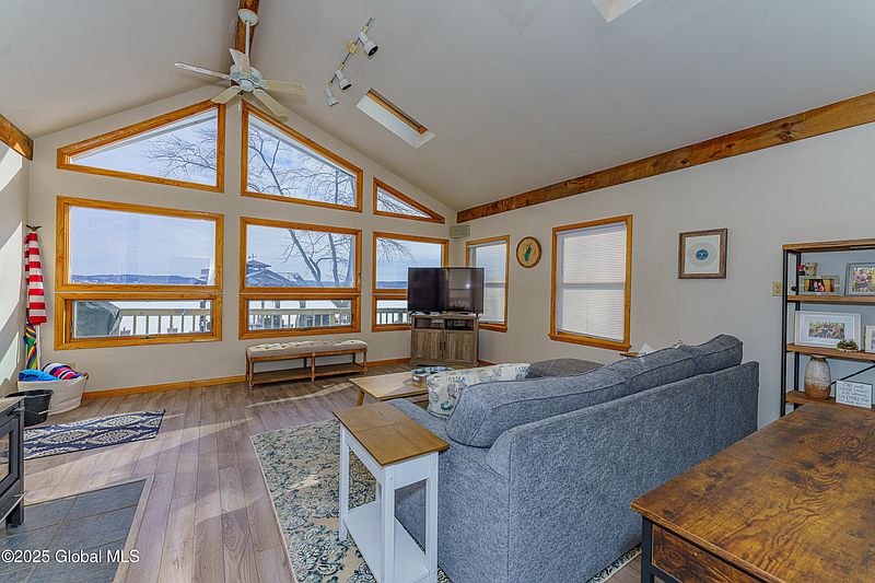 4th image of 112 Riley Cove Road