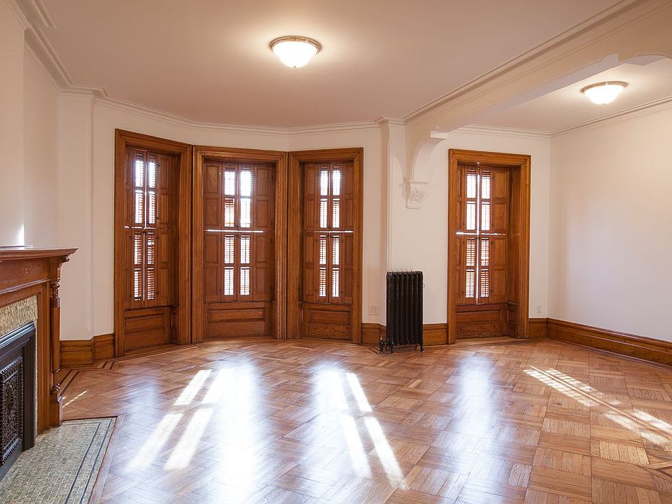 1st image of 841 Carroll St APT 4