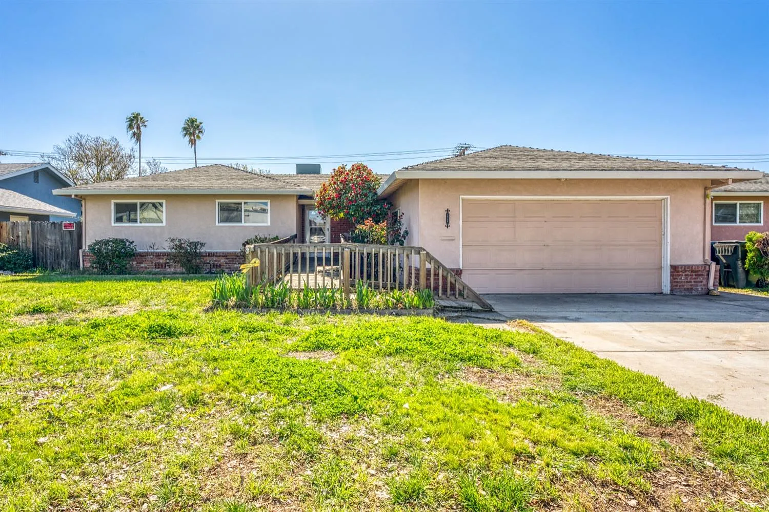 1920 60th Ave photo 1