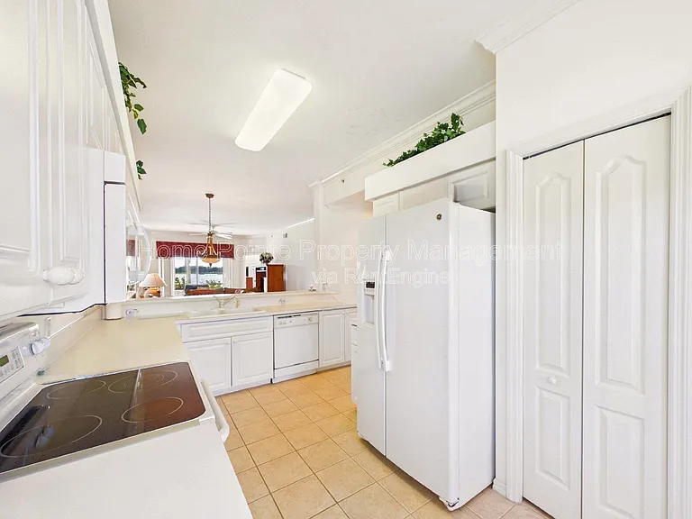 10391 Butterfly Palm Dr #1011 — Photo 12
