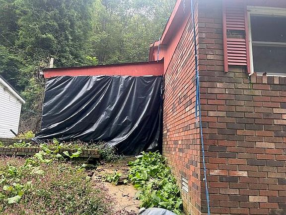 3rd image of 275 Rocky Hollow Rd