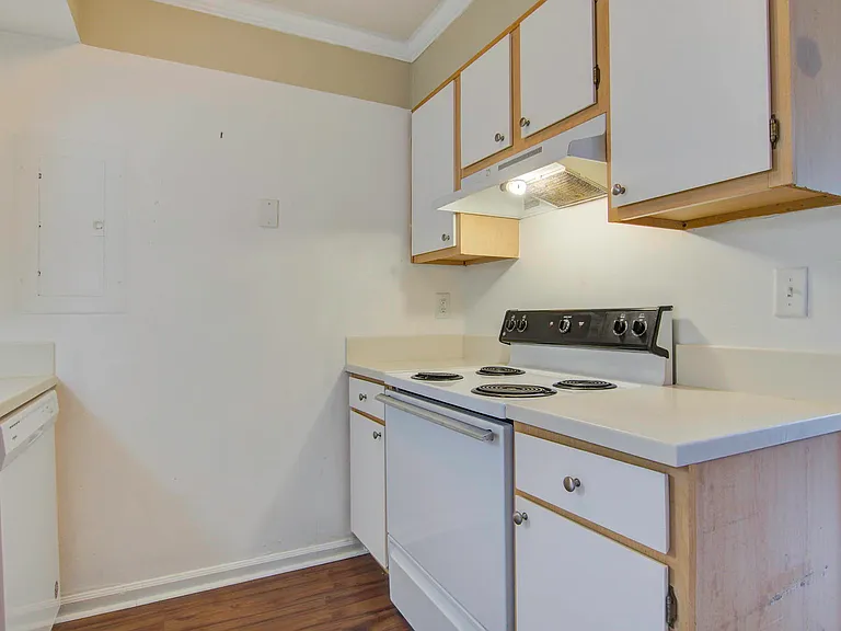 2494 Etiwan Ave — Photo 8