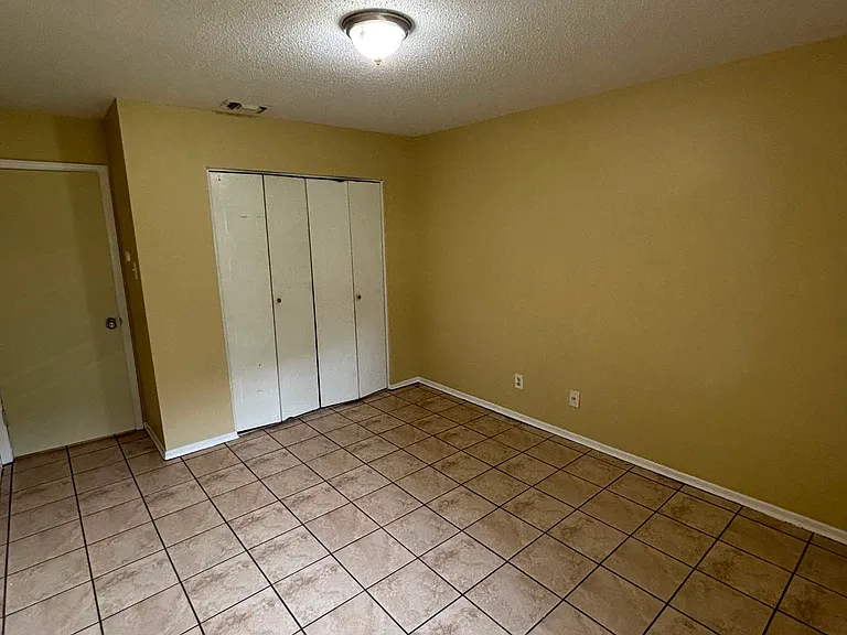 4609 Dogwood Dr S — Photo 10