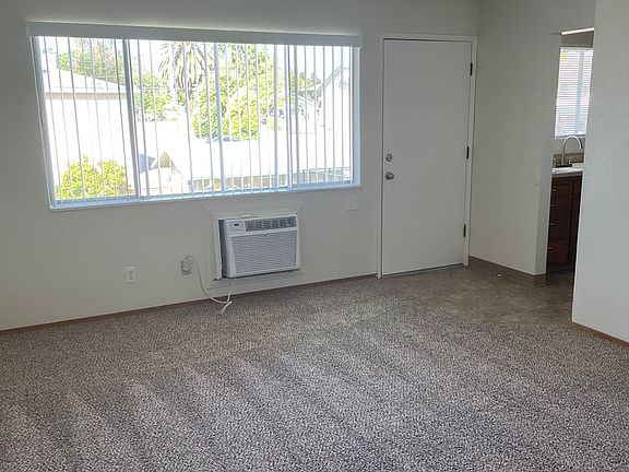 2nd image of 1050-1070-1090 Continental St #13