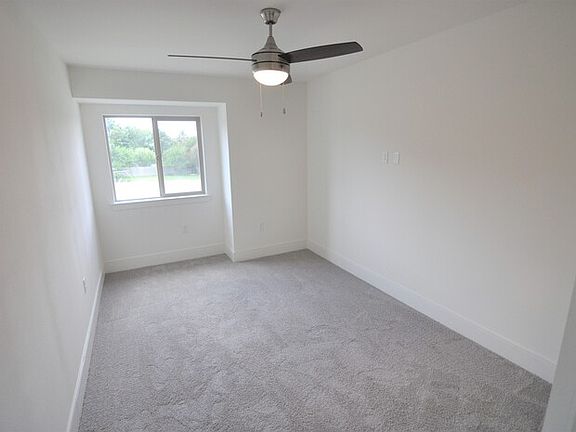 2nd image of 16701 Great Oaks Dr