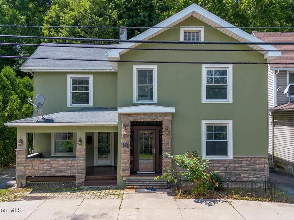 492 N Main St, Archbald, PA 18403