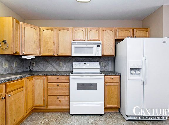4th image of 3625 McLaughlin Dr