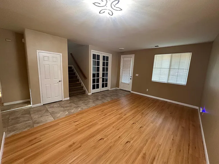 7309 Sleepy Lagoon Dr — Photo 24