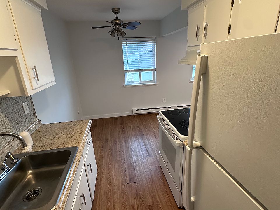 1st image of 4 Glenwood Ave APT B8