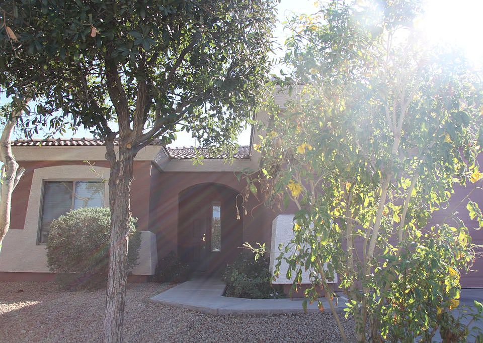 1st image of 609 W Magdalena Ln