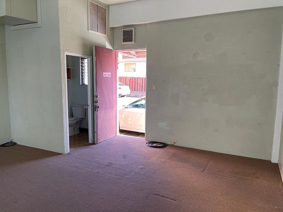 2nd image of 1125 S King St Suite 101