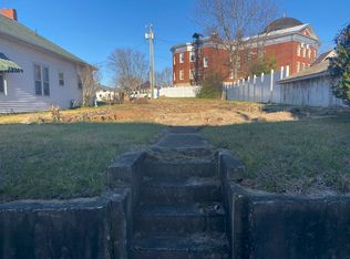 233 Gay St, Erwin, TN 37650