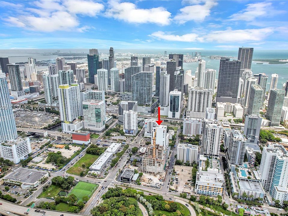 1st image of 229 SW 9th St #504