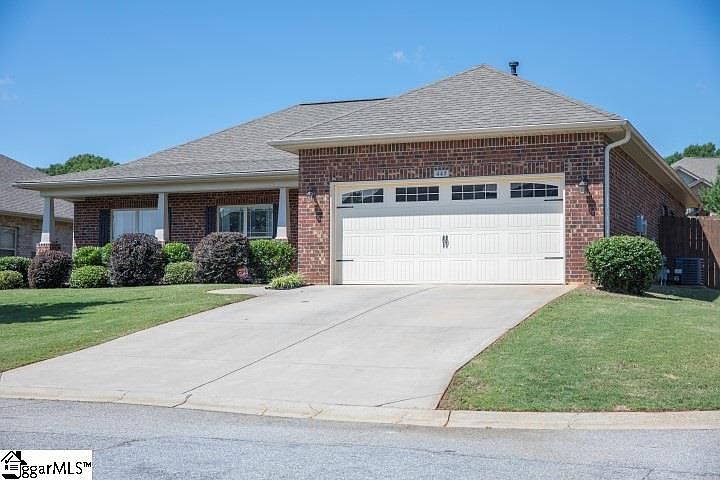 1st image of 445 Jewelwood Dr