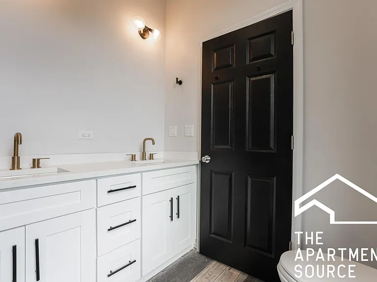 2702 W Thomas St #3 — Photo 21