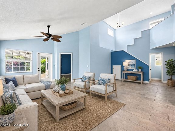 3rd image of 1599 Pga Blvd