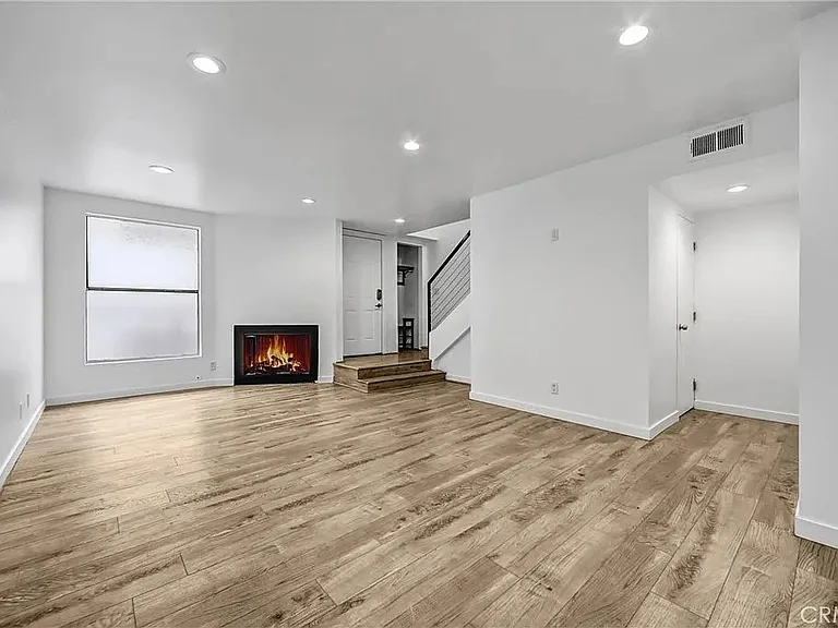 219 N Isabel St #4 — Photo 20