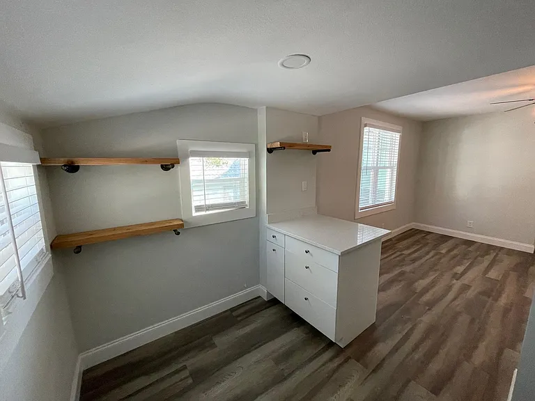 335 5th Ave N #3 — Photo 7