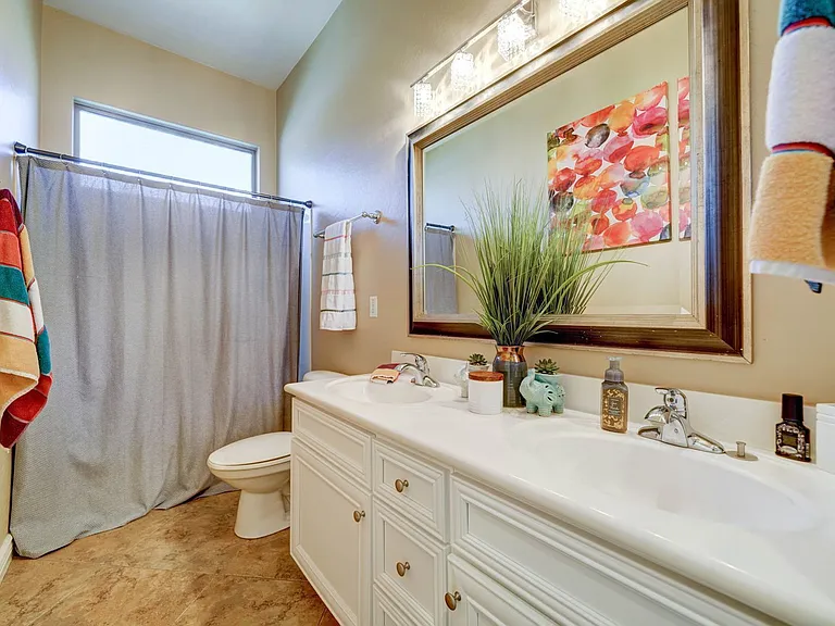 4221 S Danyell Dr — Photo 25