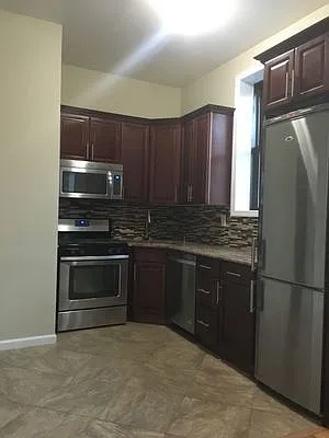 Rented by Hagstrom Management Inc | media 43