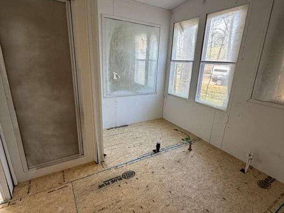 5th image of 209 N Lake Dr