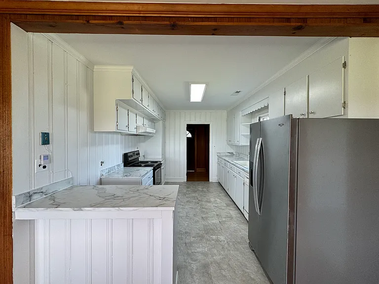 6015 Jackson Swamp Rd — Photo 3